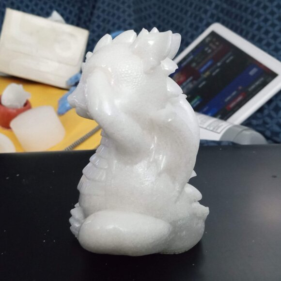 Handmade White See No Evil Dragon Statue Figurine - Picture 4 of 6